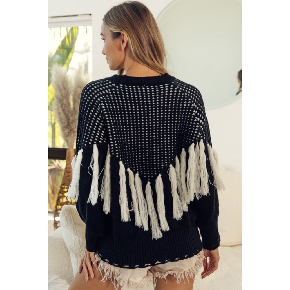 NEW! BiBi Fringe Soft Black and White Sweater! - Picture 10 of 10